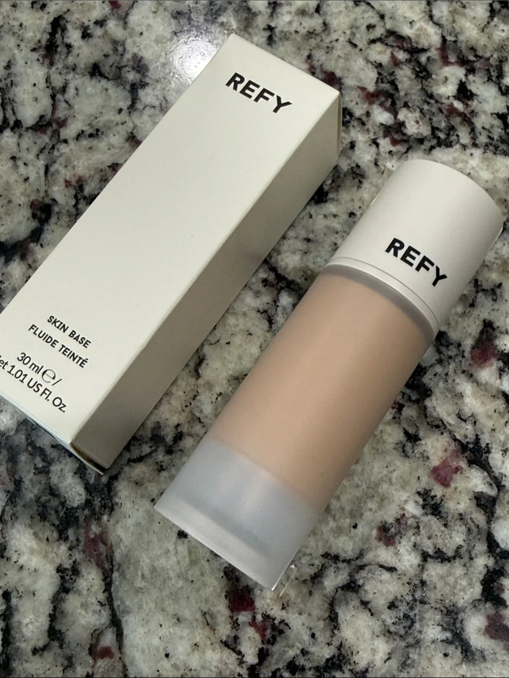 REFY Skin Base Tinted Moisturizer 170N New in box!